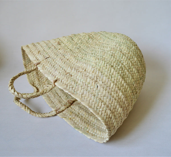 Natural straw basket for storage and shopping