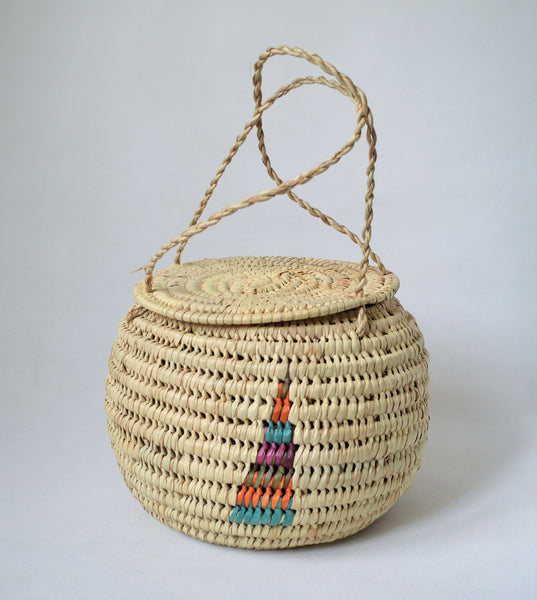 Woven round hanging basket with a lid