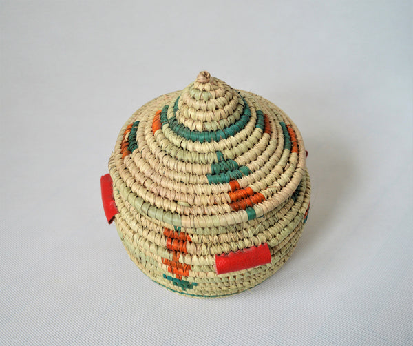 Moroccan-style basket with lid