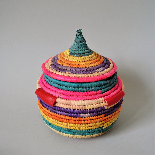 Traditional basket with lid (Pink)