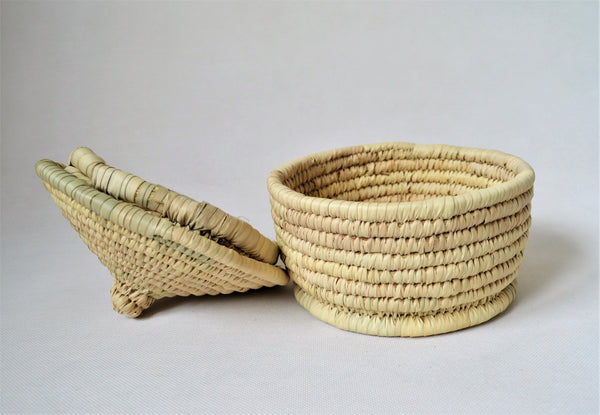 Woven straw basket with a lid, Egyptian palm basket
