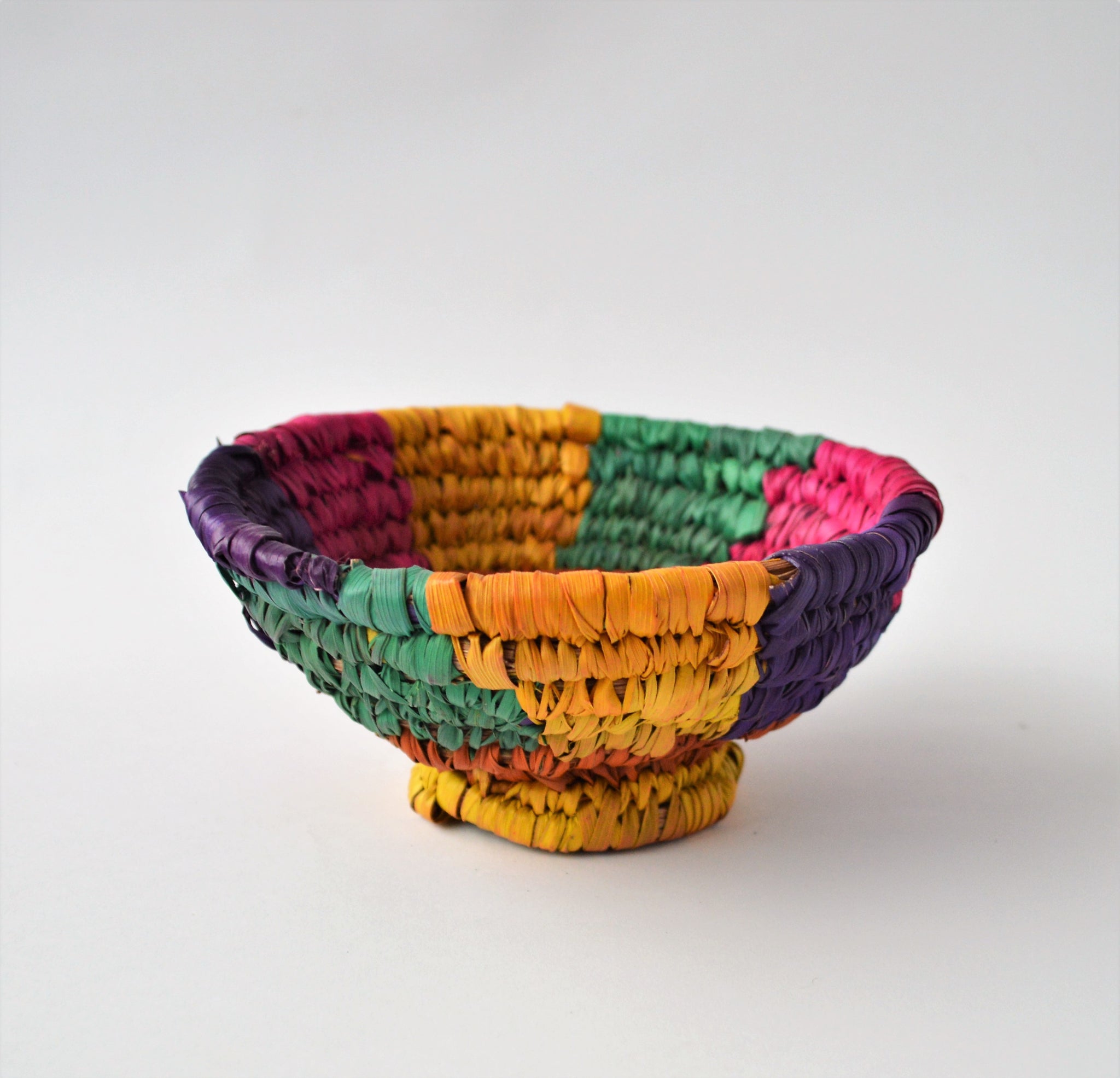 Small woven bowl, Palm leaf catchall