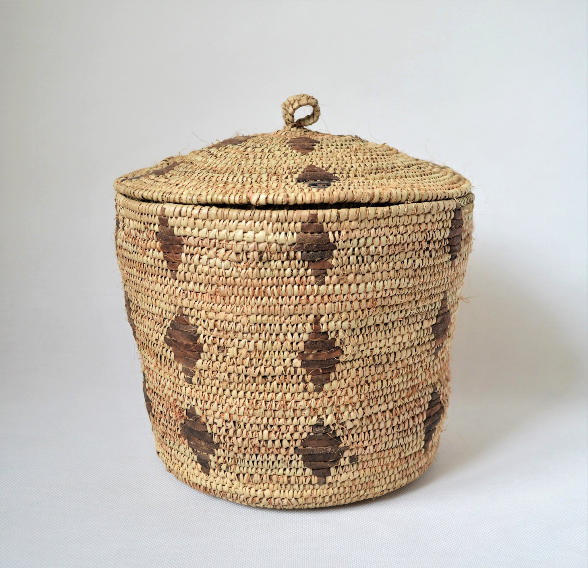 Round rustic basket, Large straw wicker basket