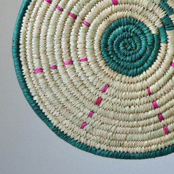 Nubia Wicker trivet green and pink