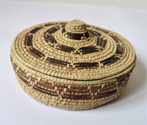 Rustic style Round basket with lid made in Shalateen Egypt, Nomad